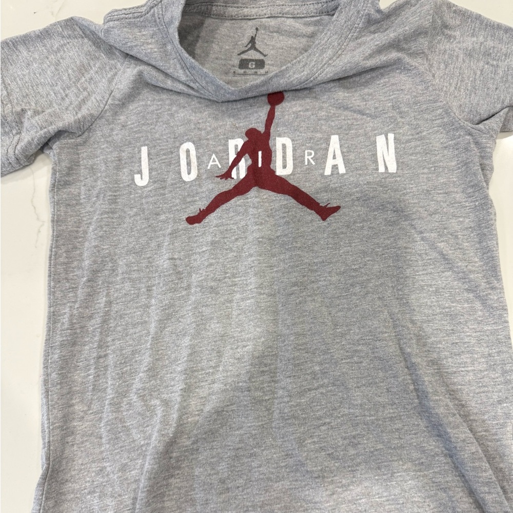 Jordan Kids Gray and Red Short Sleeve Tee